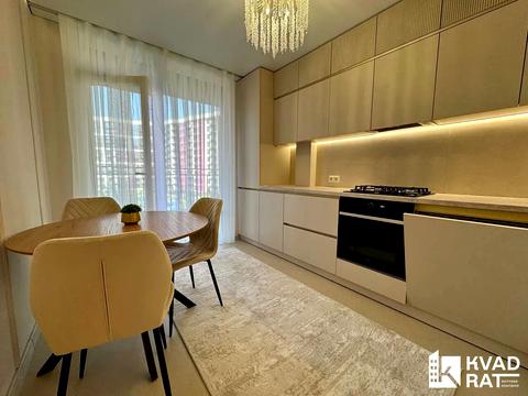 квартира за адресою Юліана Пелеша вул., 3