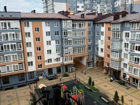 квартира за адресою Андрія Мельника вул., 10