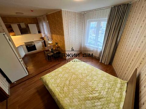 квартира по адресу Софии Русовой ул., 3