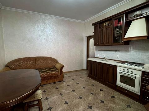 квартира за адресою Героїв Майдану вул. (Червоноармійська), 43-В