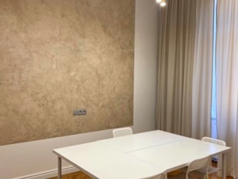 коммерческая по адресу Театральная ул., 3