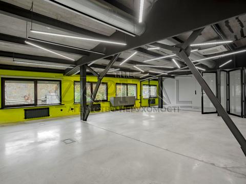 комерційна за адресою Велика Васильківська вул. (Червоноармійська), 55 б