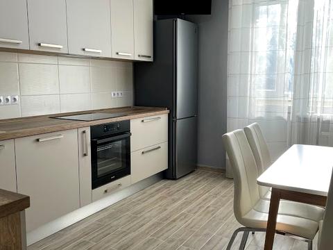 квартира за адресою Павла Чубинського вул., 9