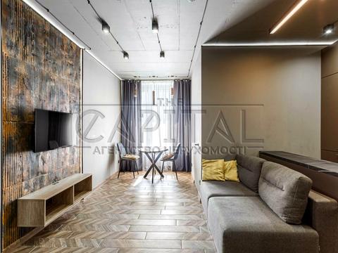 квартира за адресою Зарічна вул., 4к1