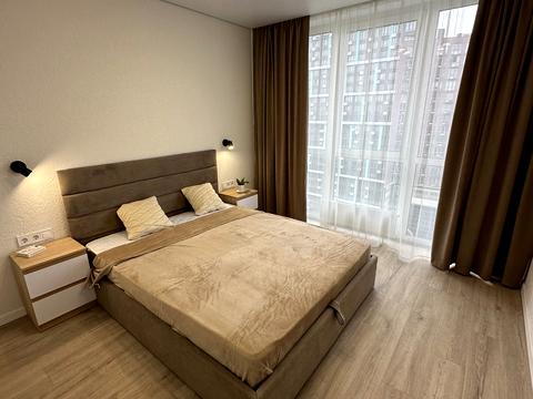 квартира за адресою Віктора Некрасова вул. (Північно-Сирецька), 12