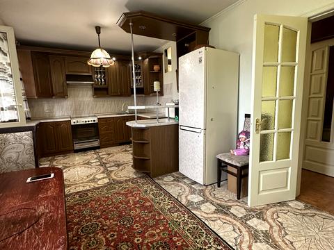 квартира по адресу Степана Бандери ул., 24