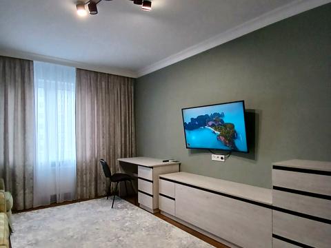 квартира за адресою Софії Русової вул., 7-А