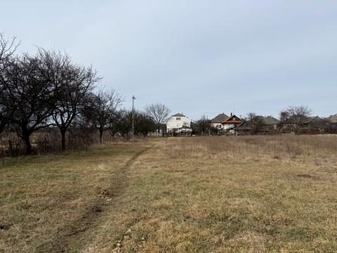 ділянка за адресою Максима Рильського вул.