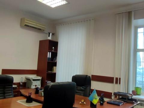 комерційна за адресою Лютеранська вул., 12