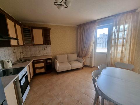 квартира за адресою Срібнокільська вул., 1