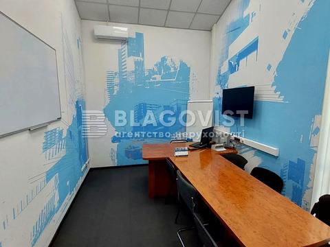 коммерческая по адресу Академика Филатова ул., 2/1