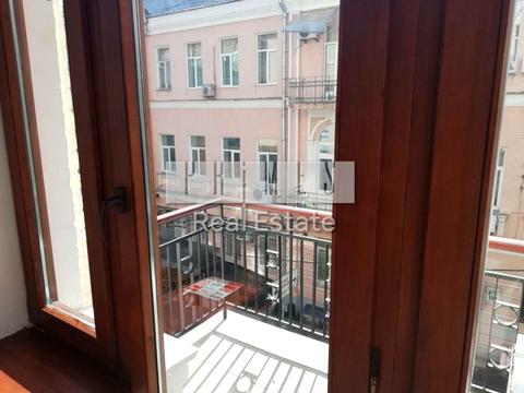 комерційна за адресою Паторжинського вул., 4