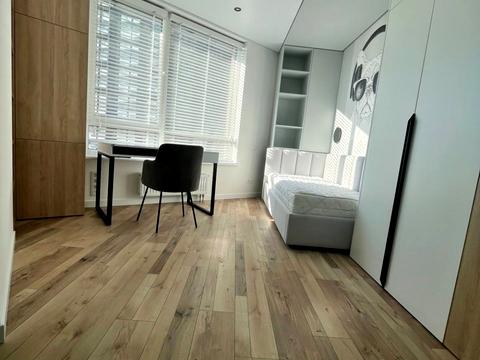 квартира за адресою Дніпровська набережна вул., 15-К