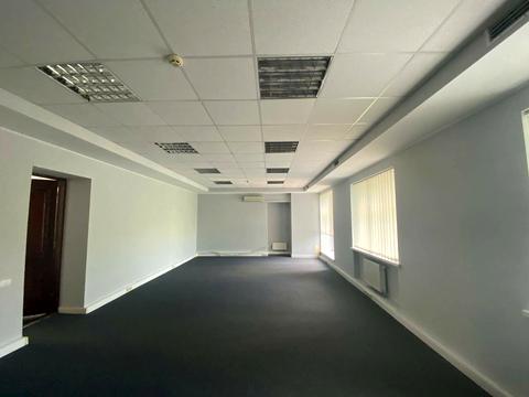 комерційна за адресою Ігорівська вул., 7
