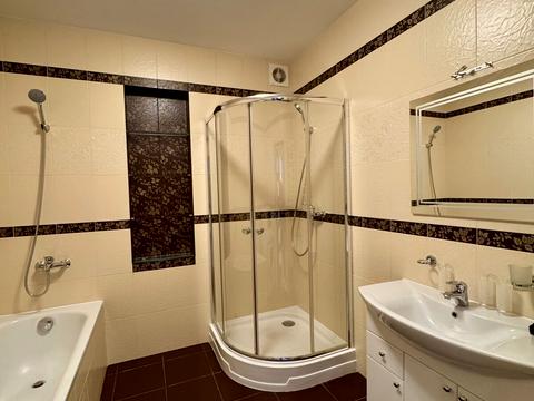 квартира за адресою Академіка Андрія Сахарова вул., 82