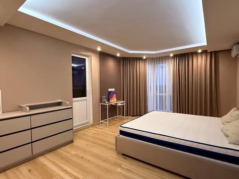 квартира за адресою В'ячеслава Чорновола вул., 6