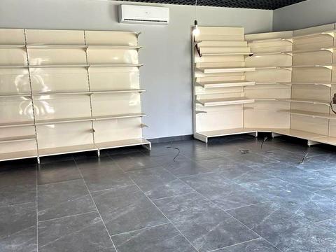 комерційна за адресою Бастіонна вул., 1