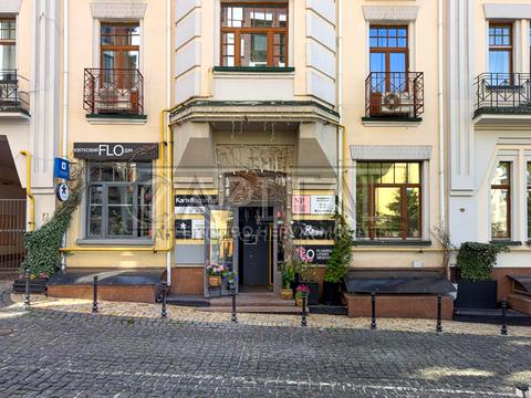 комерційна за адресою Воздвиженська вул., 48