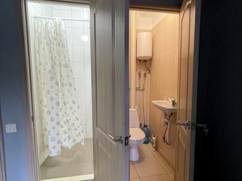 комерційна за адресою Стратегічне шосе (Науки), 2-А