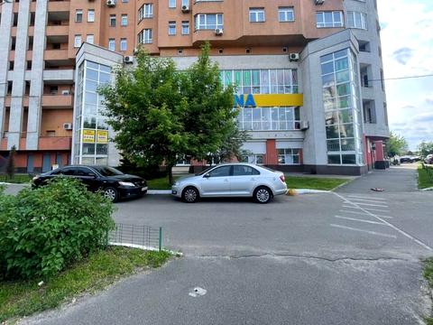 комерційна за адресою Олександра Мишуги вул., 2