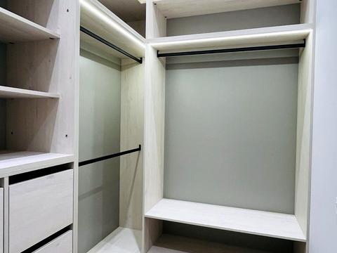 квартира за адресою Андрія Верхогляда вул. (Михайла Драгомирова), 14-А