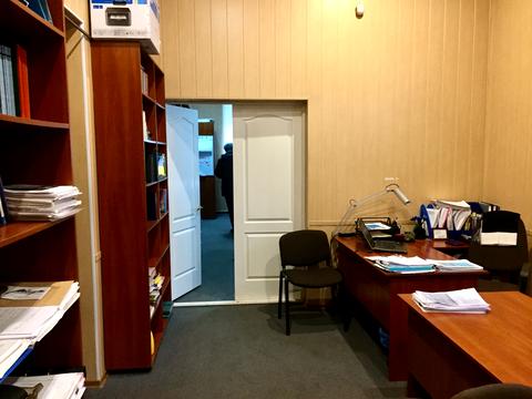 комерційна за адресою Степана Тельги, 65