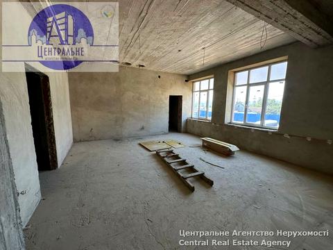 комерційна за адресою Хотинська вул., 39в