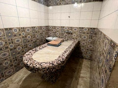 комерційна за адресою Петра Калнишевського вул. (Михайла Майорова), 7