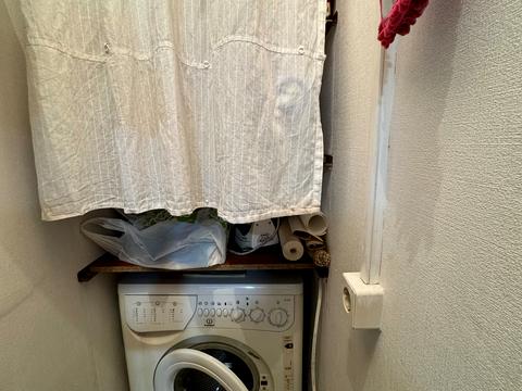 квартира за адресою Дніпровська набережна вул., 9