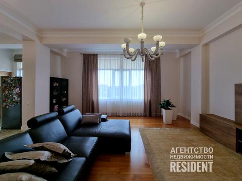квартира за адресою Левка Лук'яненка вул. (Василя Жуковського), 3-Г