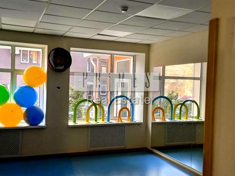 комерційна за адресою Борщагівська вул., 204 к2