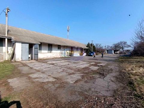 коммерческая по адресу Николая Михновского ул., 14