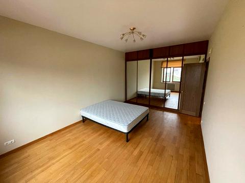 квартира за адресою Почайнинська вул., 23