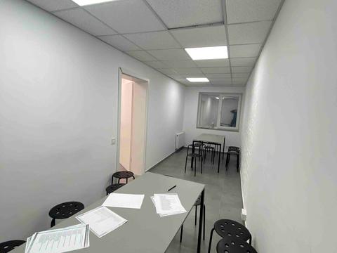 комерційна за адресою Михайла Максимовича вул. (Онуфрія Трутенка), 26