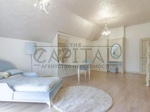 дом по адресу Велика Набережна, 13