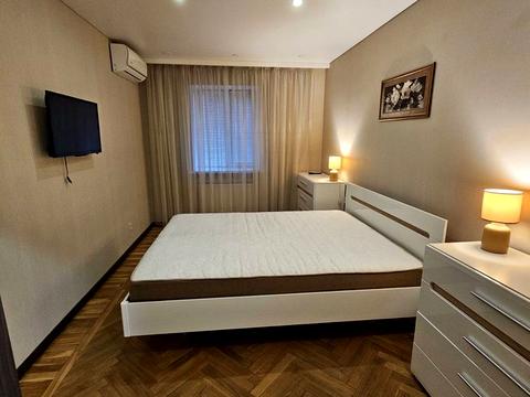 квартира за адресою Єврейська вул., 42