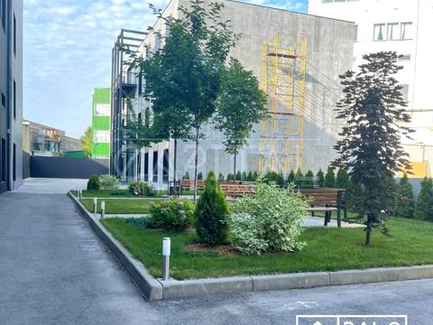 комерційна за адресою Старокиївська, 10