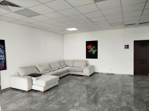 комерційна за адресою Чорновола вул., 29