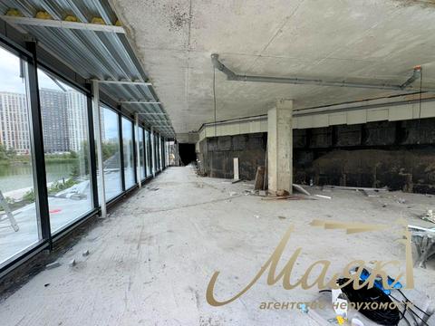 комерційна за адресою Миколи Бажана просп., 1-и