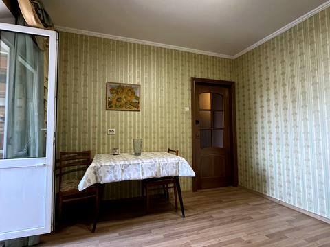 квартира за адресою Анни Ахматової вул., 4