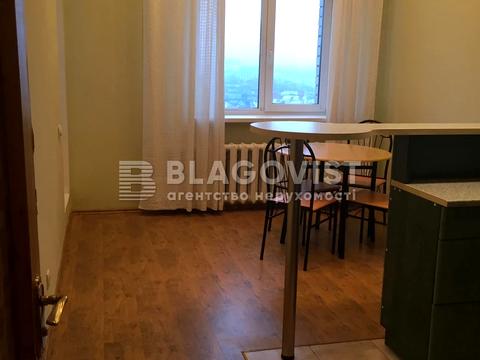 квартира за адресою Саперно-Слобідська вул., 8