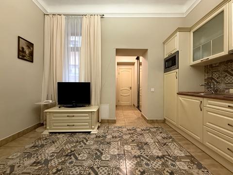 квартира за адресою Михайла Грушевського вул., 11