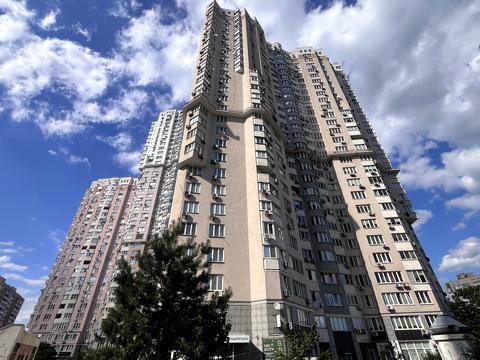 квартира за адресою Срібнокільська вул., 1