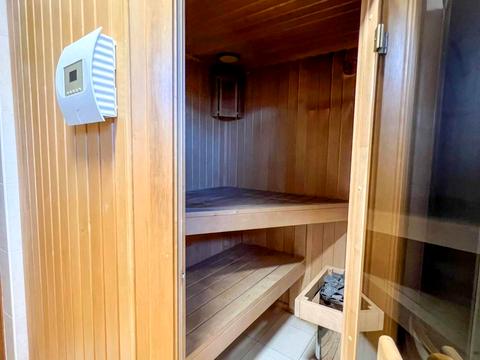 будинок за адресою Зоряна вул., 33
