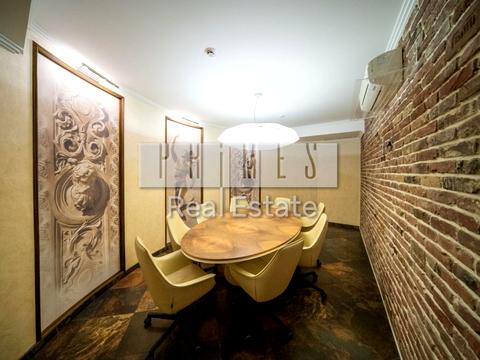 комерційна за адресою Старонаводницька вул., 13