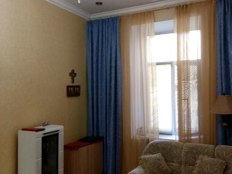 квартира за адресою Середньофонтанська вул., 10