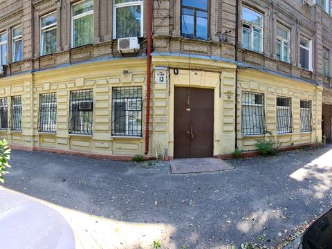 коммерческая по адресу вул. 8 березня, 13