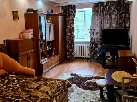 квартира за адресою Владислава Бувалкіна вул. (Бочарова Генерала), 4