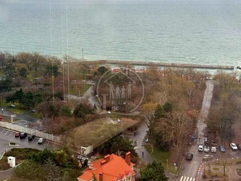 квартира за адресою Літературна вул., 10б