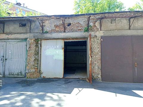 паркомісце за адресою Михайла Коцюбинського вул., 2